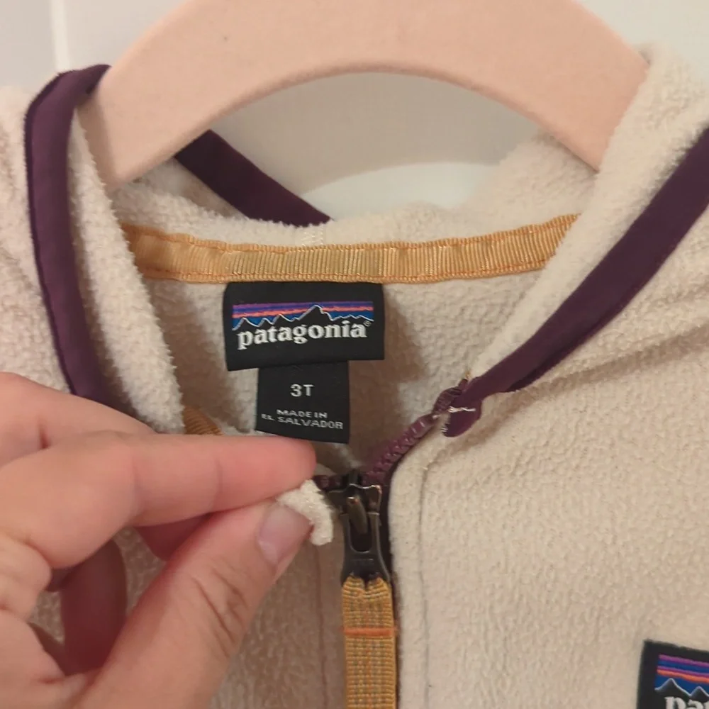 Patagonia Cream and Purple Fleece Jacket 3T - Picture 3 of 5